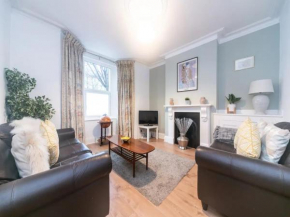 Pass the Keys Characterful Victorian Home Near Central London